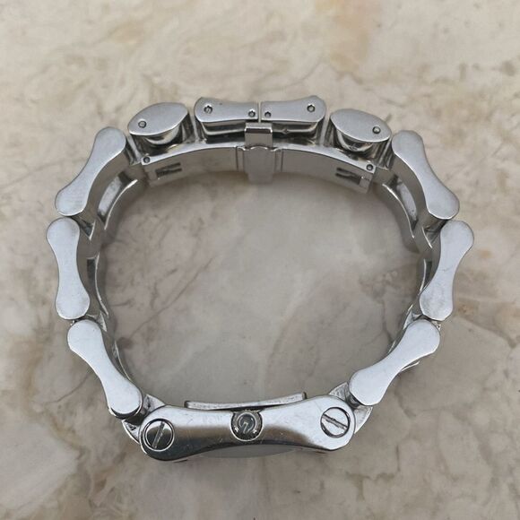 Gucci 2305L Chunky Modernist Stainless Steel Link Water Resistant Wristwatch - Picture 7 of 13